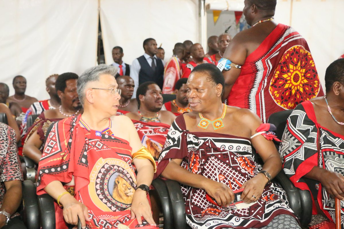 eswatinitourism's tweet photo. More captured moments from Buganu Ceremony at Ebuhleni Royal Residence
#eswatinitourism 🇸🇿 #chooseeswatini #loveeswatini #buganuceremony #visiteswatini https://t.co/K3jGnUisAk