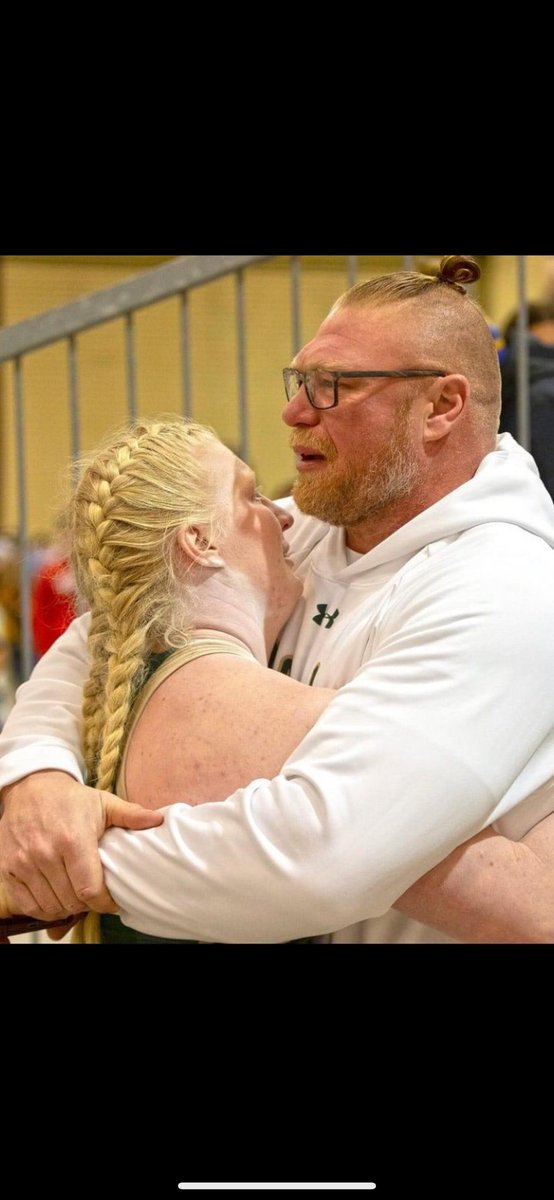 JPviking44's tweet photo. @BrockLesnar this picture reminds me of what it means to be a father. Thank you! https://t.co/wc9q15Pzuy