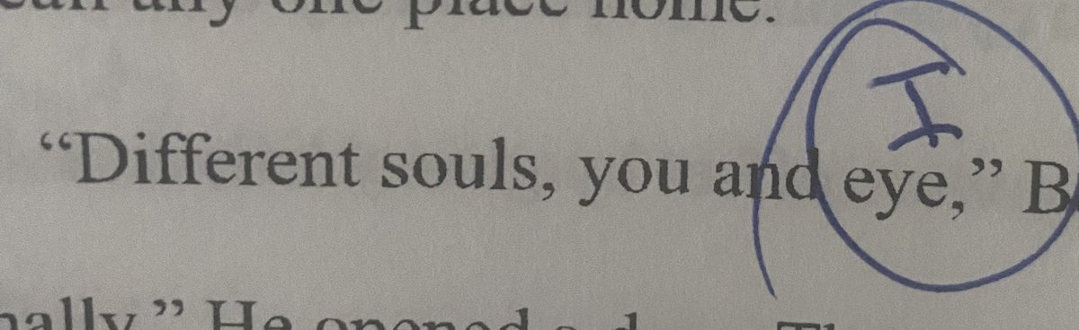 What’s your favorite typo? This is mine 😂

#amwritingfantasy
#WritingCommunity