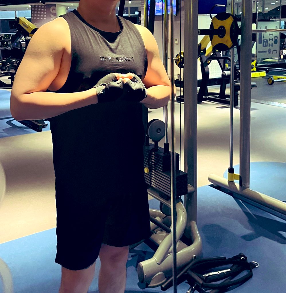 乳钉有那么点明显