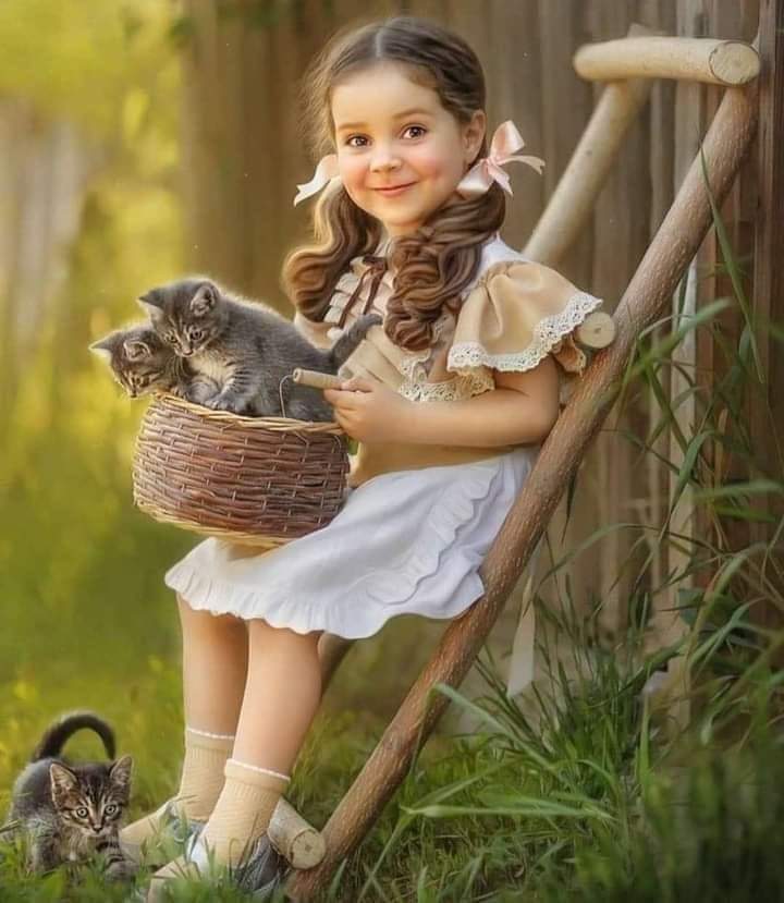 نحب نقاء الصبح ..نعيش طهره ، عفويته ، و نمارس اشراقه كترنيمة فرح تعيد ترتيب أرواحنا 
صباح الخير.. 💜🥀