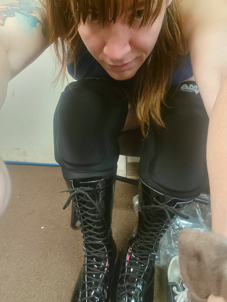 new wrestling boots :^)