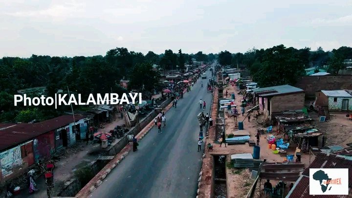 VisitKasaiDRC's tweet photo. #MBUJIMAYI | #KASAI_OR | #RDC 🇨🇩
Avenue Monseigneur Nkongolo (ex Salongo) revêtue d'une nouvelle robe.
Les travaux sont exécutés par la société Safrimex.
📸 @kalekalambayi
@GouvernoratKOR @ngoyikasanji11 @Tobie_Kayumbi @InfoMbujimayi @Greaterkasai https://t.co/QPV2RM19VZ