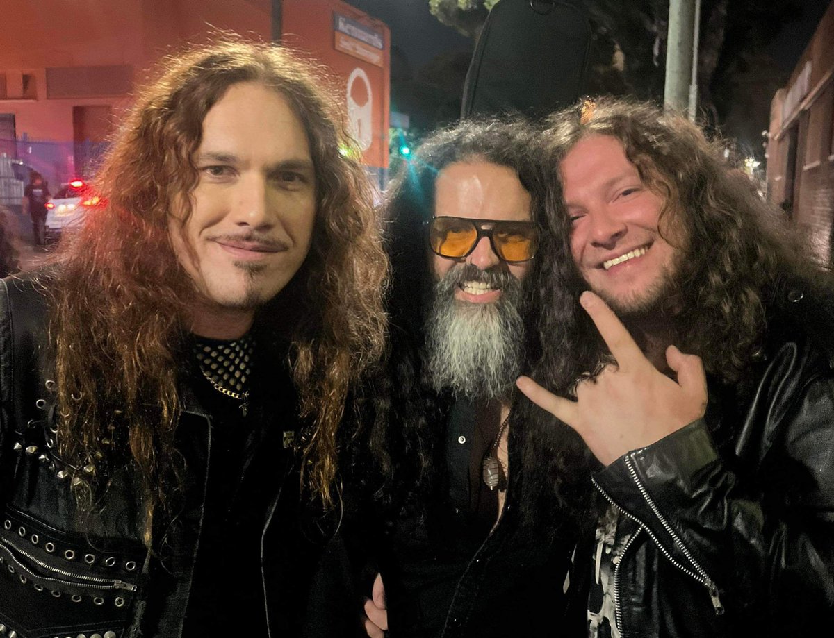 Partying with Ryan from <a href="/Ragdoll_Rock/">Ragdoll</a> and my Dad <a href="/SteveRavic/">Steve Ravic</a> 🤘🔥