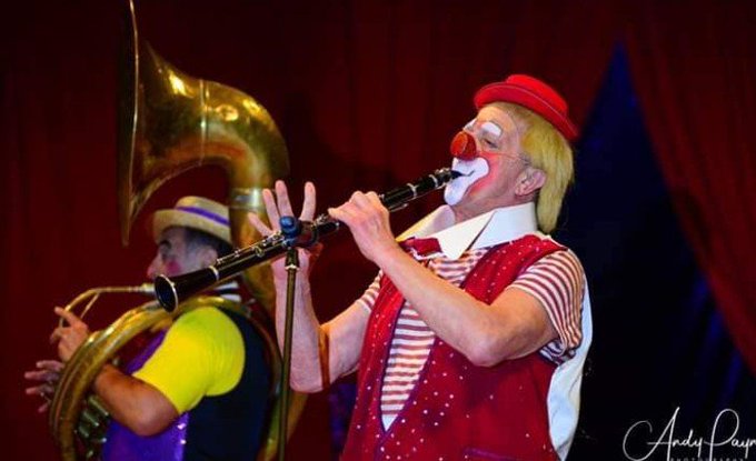 Photos from my first birthday 🎈 🎂. https://t.co/bGuAymN5j1