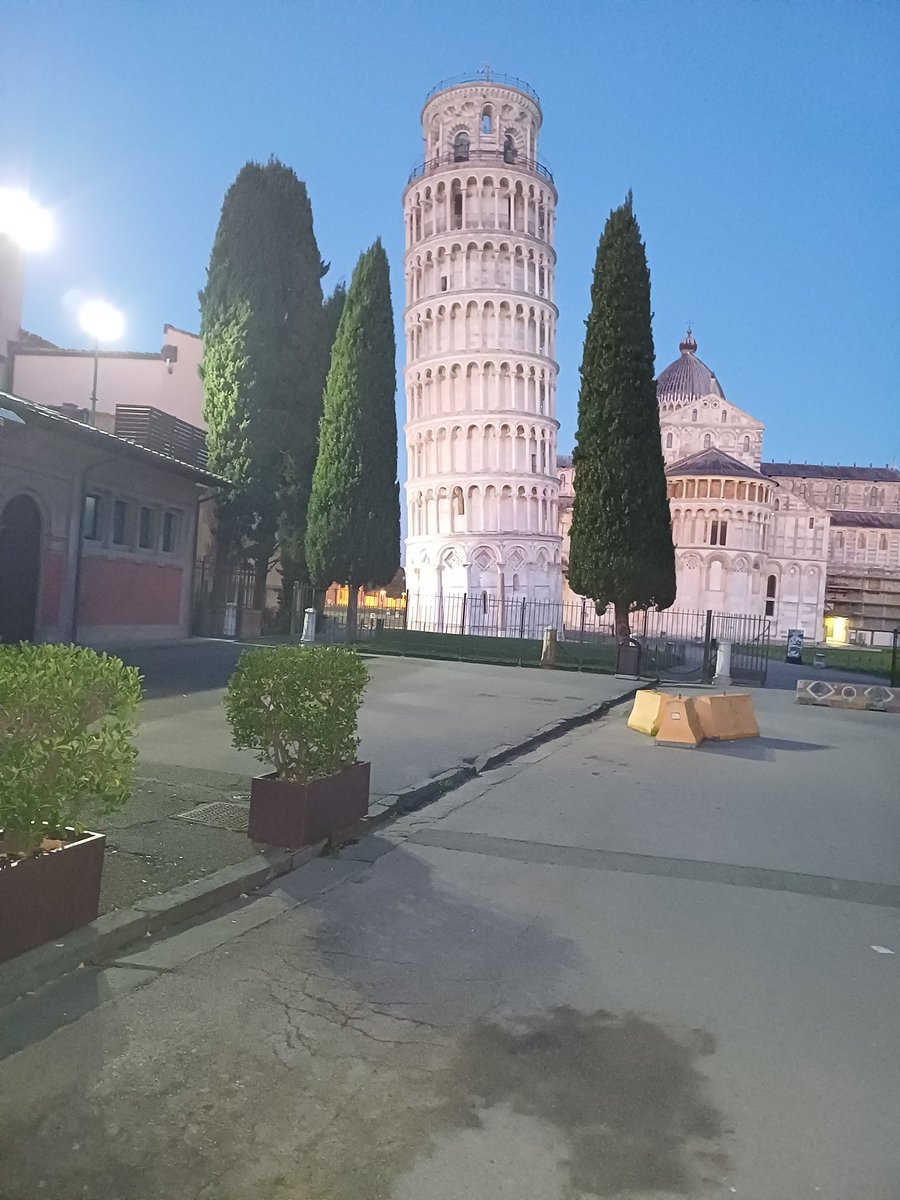 lisasignorini's tweet photo. Oggi è quasi dritta! https://t.co/hs9hRQBGuo