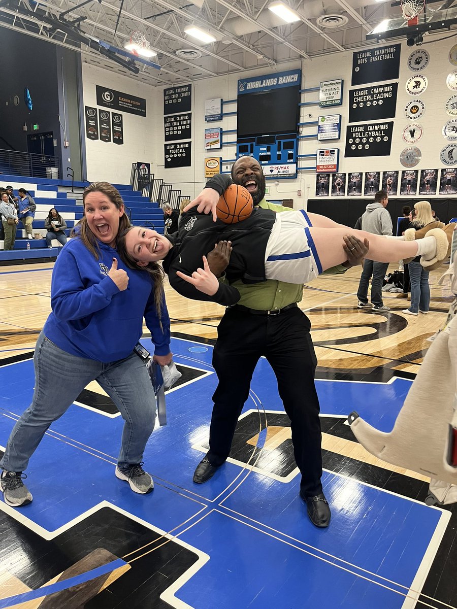 With a big win over Fort Collins, your falcons are headed to the round of 16 ‼️ Special shout out to junior @Tori_Baker3 for scoring her 1000th point tonight!