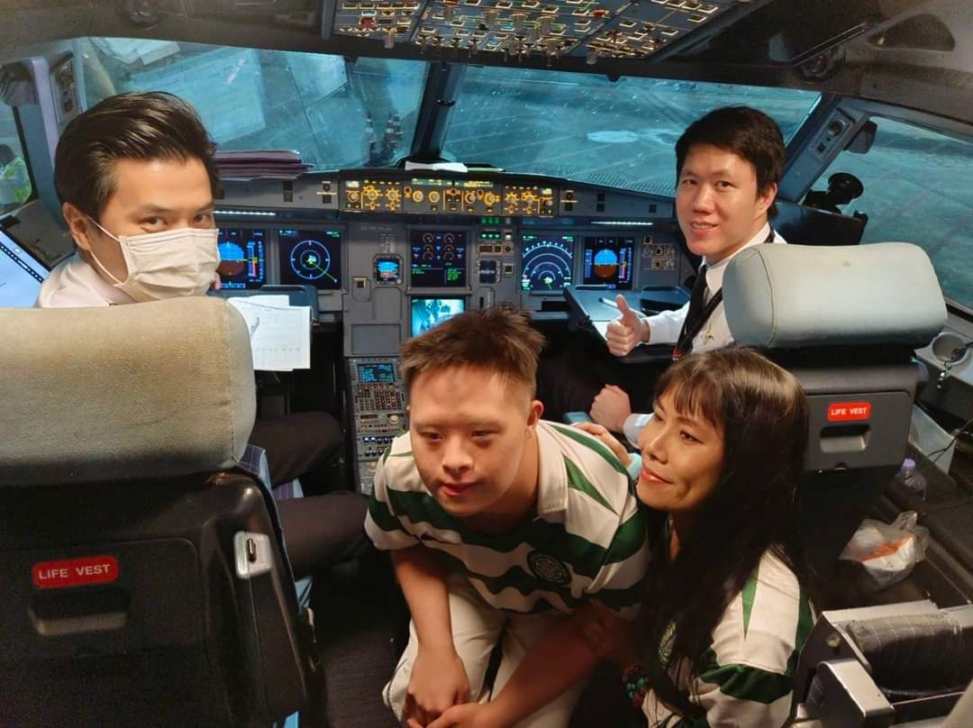 Thai Tims tweet media