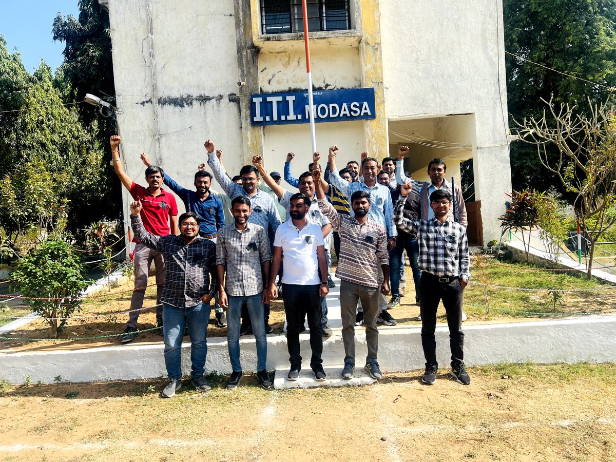 Class 3 Employees Serving in #ITI is Frequently #Transferred by the Rules in Which #Injustice is being done by Framing Rules Which are Totally Opposite to #GAD So it's Our Humble Request to Arrange Online #Transfer Camp #Higher_grade 

#Transfer_ITI_Injustice_DET_GAD