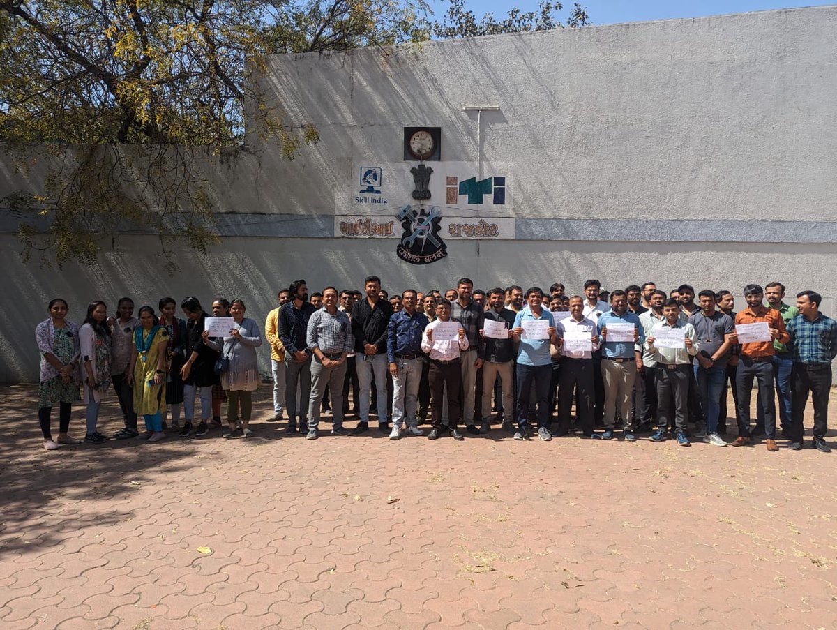 The ongoing injustice in ITI transfers is a stain on fairness. It's time for an online transfer camp to align with GAD principles. #Transfer_ITI_Injustice_DET_GAD <a href="/Balwantsinh99/">Balvantsinh Rajput</a> <a href="/DETGujarat/">Director Employment & Training, Govt. of Gujarat</a> <a href="/kunvarjihalpati/">Kunvarji Halpati</a>
<a href="/Vivekdoza/">Vivekk Oza</a> <a href="/hdraval93/">Hiren</a> <a href="/JournoJayesh/">Jayesh cHauHaN</a>