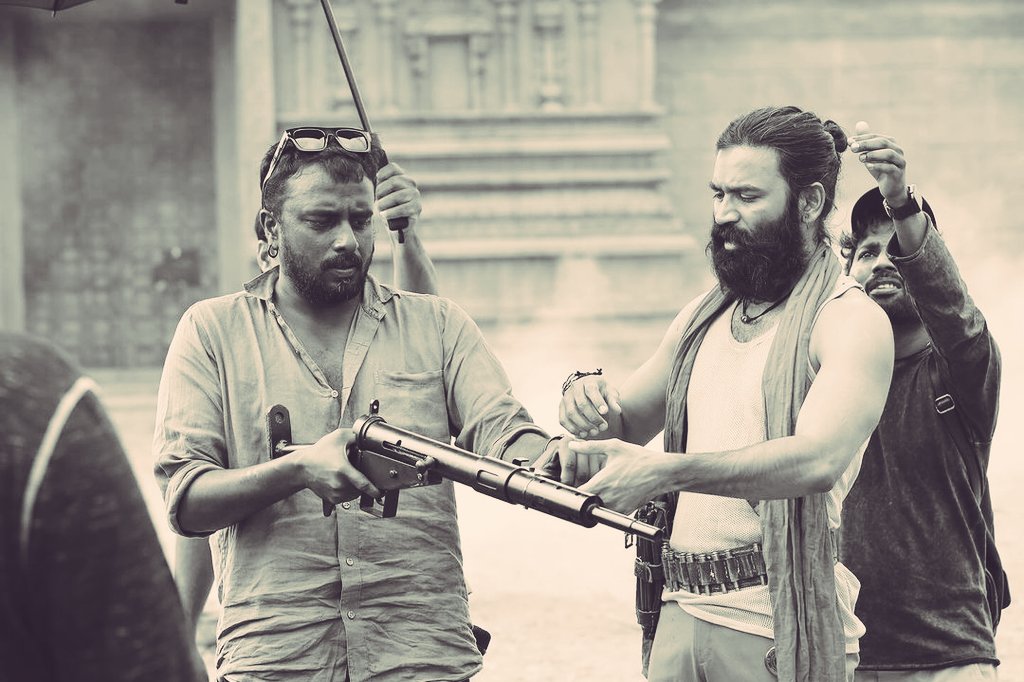 smritigit_pal's tweet photo. Spotting Pic of #CaptainMiller 🔥
" Eesa " @dhanushkraja
Biggest cult classic Action blockbuster 2024 !!
#Dhanush waiting for #CaptainMiller2 https://t.co/qmIDgV7eBC