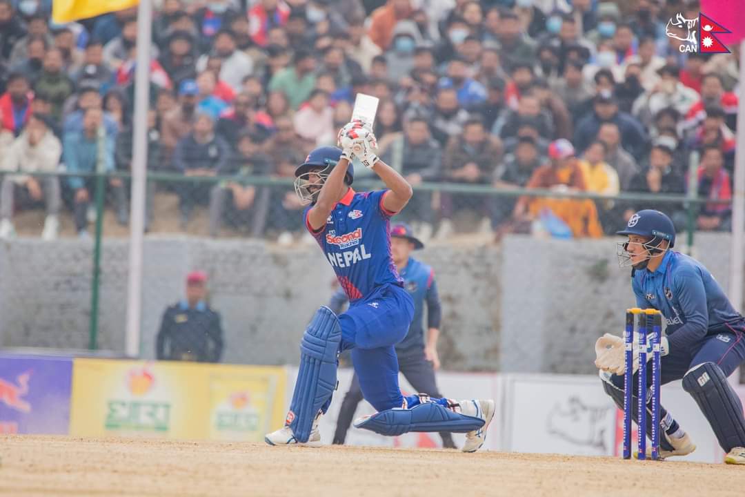 End of first Inning:
Nepal 168-10 (37.1)
Aasif Sheikh 58(64)
Kushal Malla 36(52)
Bhim Sharki 26(36)

Bernald Scholtz and Nichol Loftie Eaton take 4 wickets each for Namibia.
Can Nepal bowlers restrict Namibia below 168?
#CWCL2
#NEPvNAM