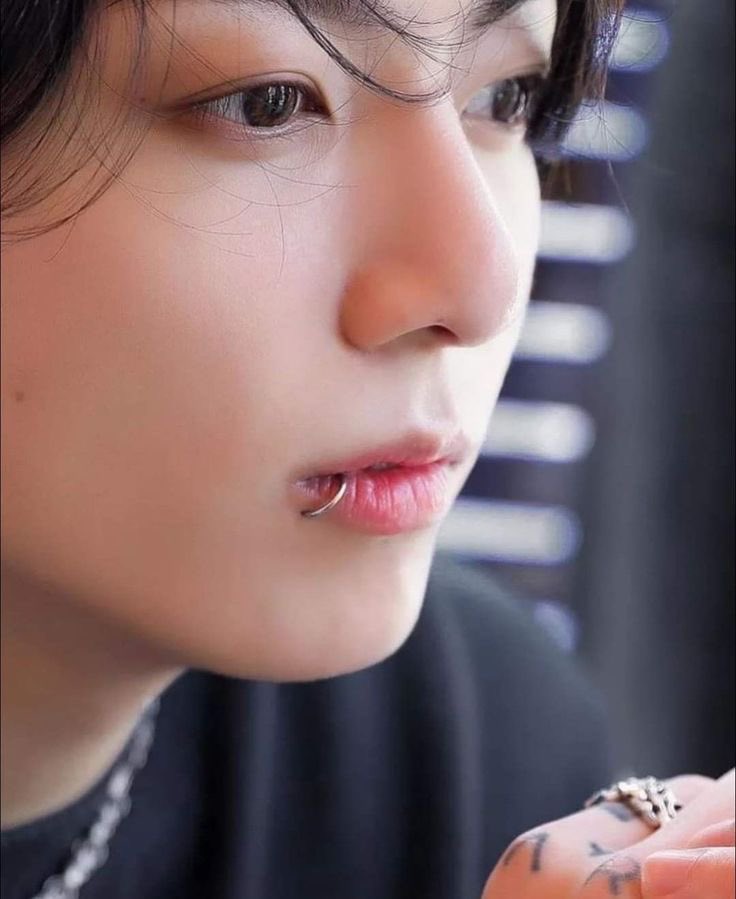 BTS_twt___JKOOK's tweet photo. We just found each other to become synonymous with the highest feeling together - love

#Jungkook https://t.co/s5qZIMh5gv