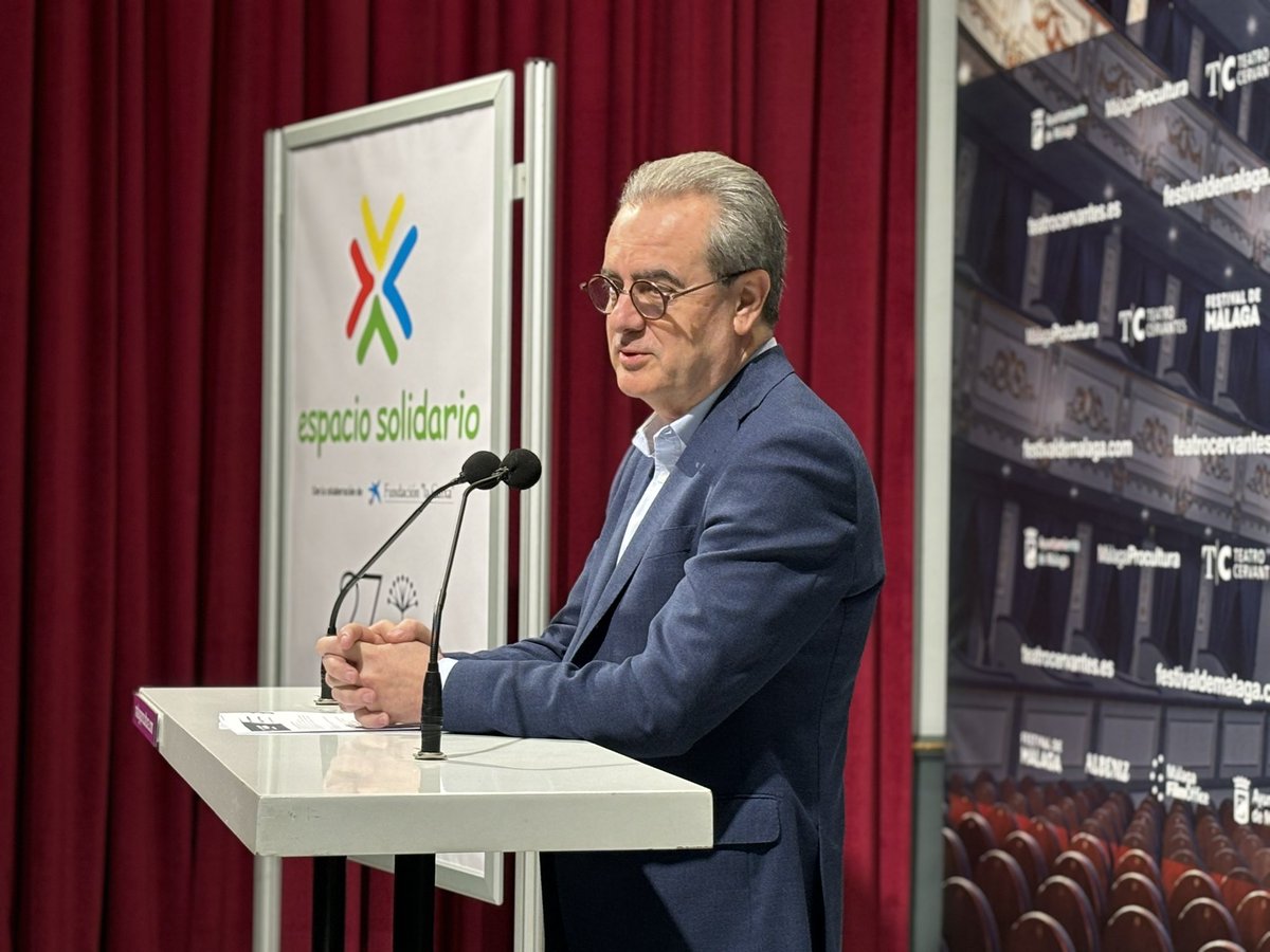 <a href="/pacodelatorrep/">Paco de la Torre</a> <a href="/malaga/">Ciudad de Málaga</a> <a href="/M_anaPineda/">Mariana Pineda</a> <a href="/culturamalaga/">Área Cultura y Patrimonio Histórico de Málaga</a> <a href="/areadeigualdad/">Igualdad de Oportunidades</a> <a href="/FundlaCaixa/">Fundación ”la Caixa”</a> <a href="/CuarteroGerardo/">Gerardo Cuartero</a> <a href="/caixabank/">CaixaBank</a> <a href="/albertoab/">Alberto M.Cuartero</a> "El Espacio Solidario no deja de darnos alegrías. Se ha convertido en un lugar donde todos tenemos voz y podemos contar lo mucho y lo muy bueno que se está haciendo. Es una manera de llegar a las personas de forma fácil y sencilla" - Juan Antonio Vigar, director de Festival