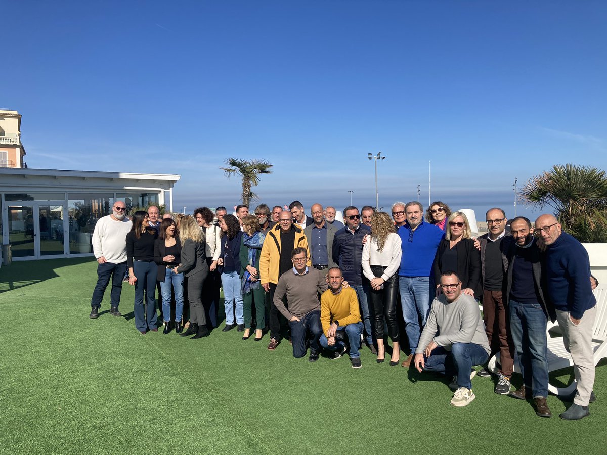 CafCisl (@cafcisl) on Twitter photo In corso a Riccione l’appuntamento annuale con Amministratori e Direttori delle società regionali #CafCISL, con la partecipazione del segretario confederale <a href="/grazianigio/">giorgio graziani</a>. Dall’analisi del processo di gestione alla definizione di obiettivi e strategie. In corso a Riccione l’appuntamento annuale con Amministratori e Direttori delle società regionali #CafCISL, con la partecipazione del segretario confederale <a href="/grazianigio/">giorgio graziani</a>. Dall’analisi del processo di gestione alla definizione di obiettivi e strategie.