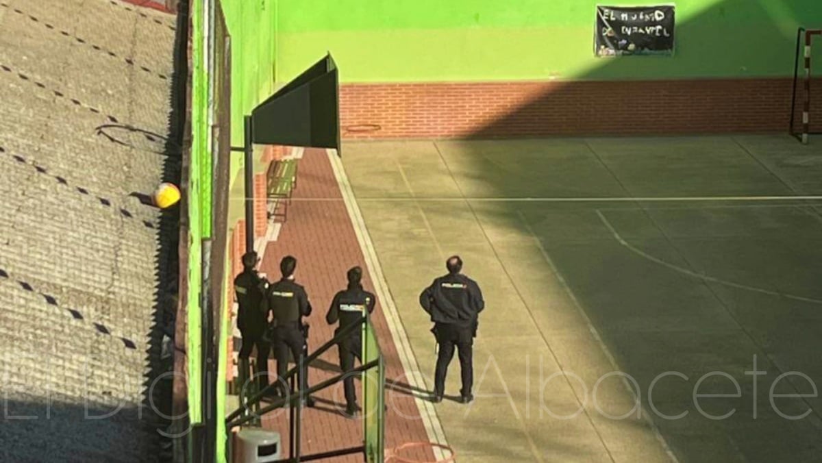 Han evitado la muerte de una persona; la acción heroica de estos estudiantes del Colegio Aristos de Albacete

eldigitaldealbacete.com/2024/02/21/han…