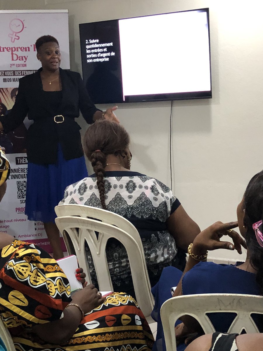 Fondationelfa's tweet photo. Formation Cohorte 1 #EntreprenHerDay2024 
Module 2 : Éducation Financière 
💼 Formatrice : Mme Sonia DIOMANDE
#FondationELFA https://t.co/4IizmqdVKo