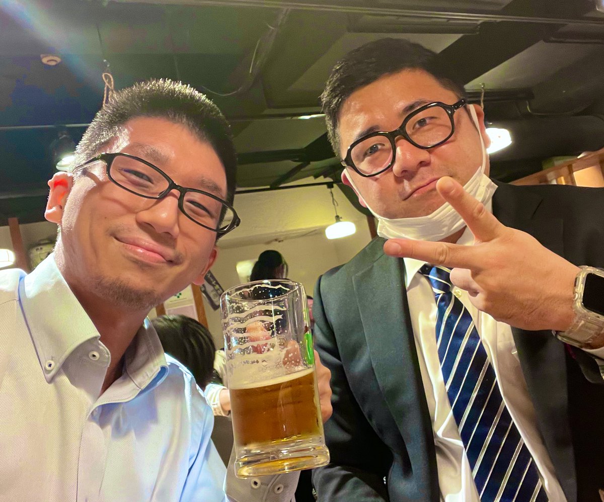 試験受けて疲れてるホモ2人w
打ち上げ飲みは楽しかった😇ww