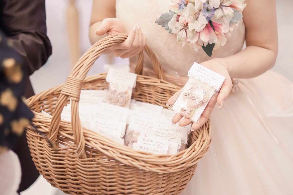 yuimaru_cookie's tweet photo. ㅤ
お砂糖で作ったピンクの薔薇の花束クッキー🥀
結婚式の最後に幸せを配るお手伝いを
させてもらったのですが、私もたくさん
幸せのお裾分けをいただきました♡.*･ﾟ
ㅤ https://t.co/PtsmqdIZnX