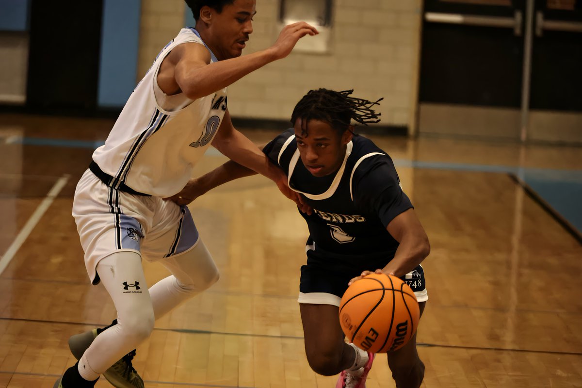 WilmFriends's tweet photo. Boys' 🏀 defeated Dickinson yesterday, 61-51. Ryan Tattersall ’25 scored a game-high 22 points while Joey Winchell ’25 netted 16. Steven Morris ’24 added 11. https://t.co/6DHgcRNOe7
