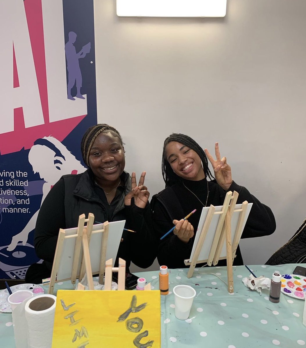 RH Hangouts was a huge success! 🤩 This February half-term, we were able to provide a space for over 100 young people to engage in activities, make new friends, as well as providing young people a free hot meal every day! 🥘 See you next time! 🎉 @LDN_VRU #strongerfutures
