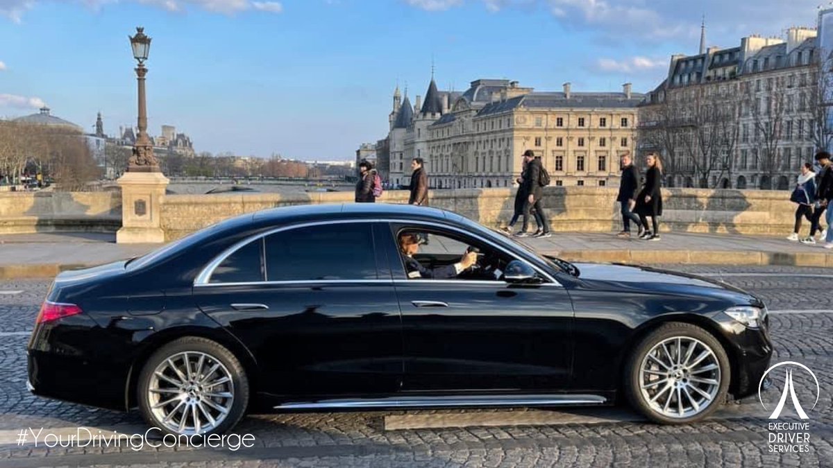 DriverServiceFr's tweet image. Happy #InternationalTouristGuideDay!

🛎️ #YourDrivingConcierge is at your full service to take you to the most beautiful places in Paris, anywhere in France and beyond!

#BeyondFrenchRoads #ChauffeurService