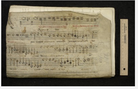 MMFCbe's tweet photo. Today's our final visit to Rijksarchief Brugge. All 16 fragments we have found here are now available on Fragmentarium. Highlights include a map of the Holy Land, a Middle French Golden Legend, a Middle Dutch poem and a polyphonic mass by Pierre de la Rue. https://t.co/FVCXJrT4lt https://t.co/F4RpI7vKtT