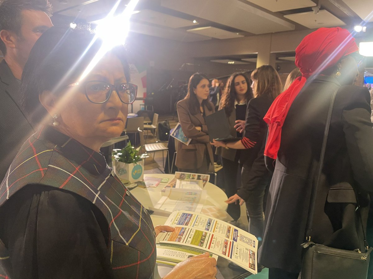 agenda21culture's tweet photo. Sharing about the #SevenKeys workshop on the localisation of the #SDGs through culture!
#UCLGMeets Retreat 2024🦋🌼🌍
Infos at https://t.co/2VRPZnOhq6 https://t.co/Yrg1wHmogr