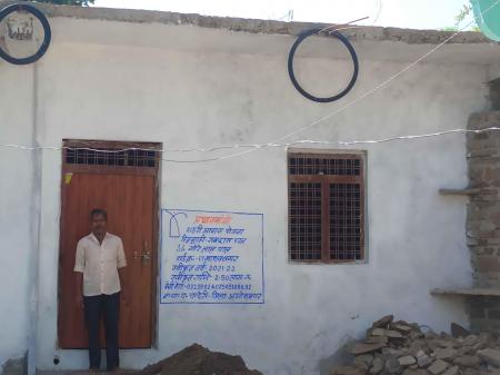 UADDGwalior's tweet photo. घर हुआ अपना
पूरा हुआ सपना🏠🏠
नगर पालिका परिषद चंदेरी में #PMAYUrban योजना के अंतर्गत मिली आर्थिक सहायता से हितग्राहियों ने अपना सर्वसुबिधाउक्त पक्का आवास बना लिया है...और वह आज अपने पूरे परिवार के साथ अपने पक्के आवास में बहुत खुश हैं😃😃
#SabkoAwasMP #CompletingDreams #PMAY_MP https://t.co/ktDtkVtlL6