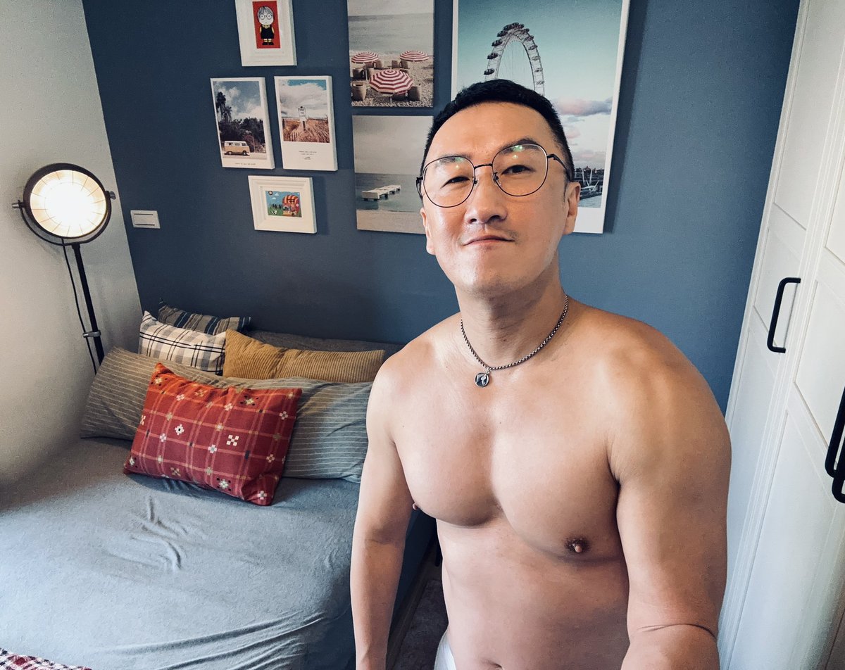 HOWARD HUANG tweet media