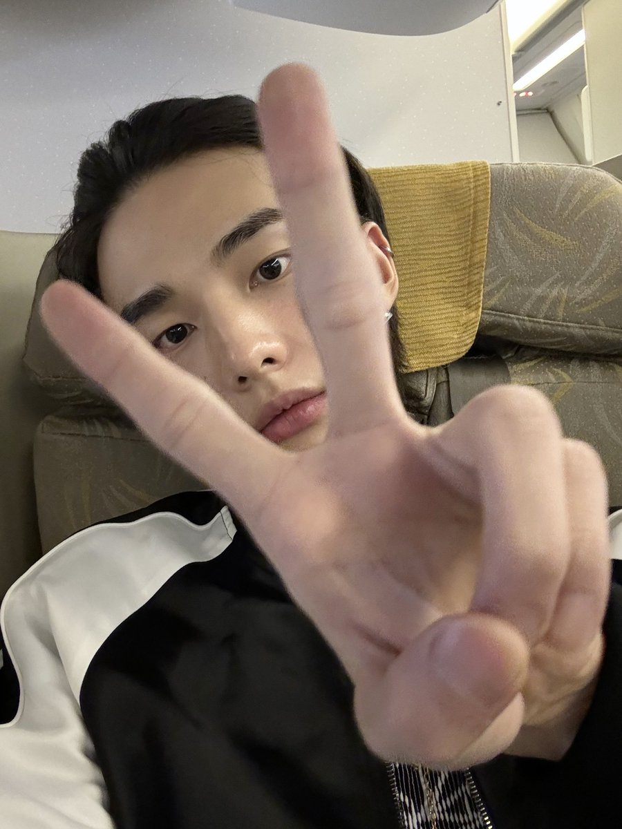 arab_skzbubble's tweet photo. 240221 - 💭
1:11 مساء🇰🇷
🥟

- (صورة)

#Hyunjin #StrayKids https://t.co/W72fPrVBHH