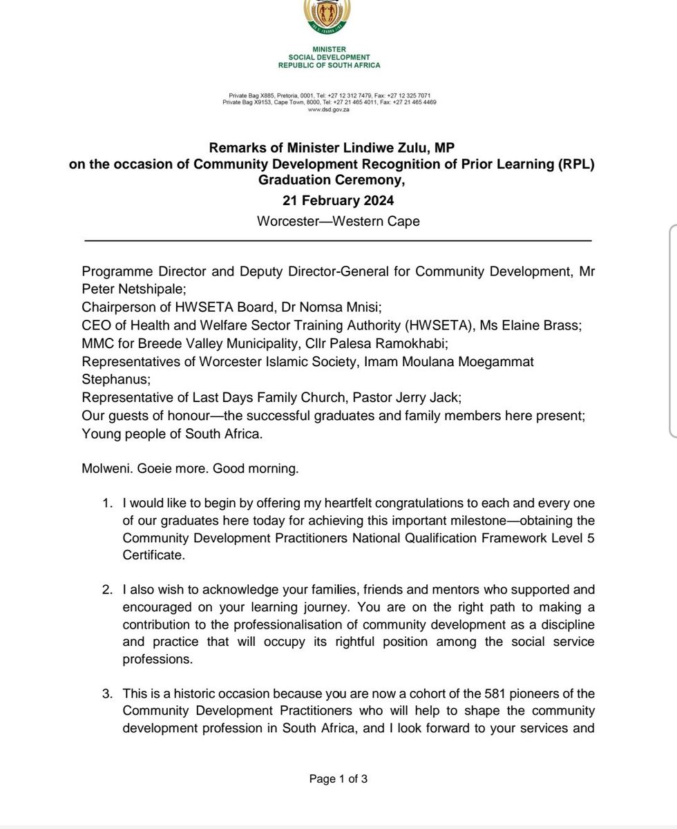 KabeloMohlah02's tweet photo. Minister Lindiwe Zulu delivered a beautiful speech "it is a small step in numbers,but a great leap forward " . The ceremony is still on ,you can Watch hereπ: https://t.co/1l3AUOk6LV
#30YearsOfdemocracy
#EducationTheOnlyEqualiser
#RPLGraduation
@OfficialSASSA
@nda_rsa https://t.co/x8vwOkJyy7
