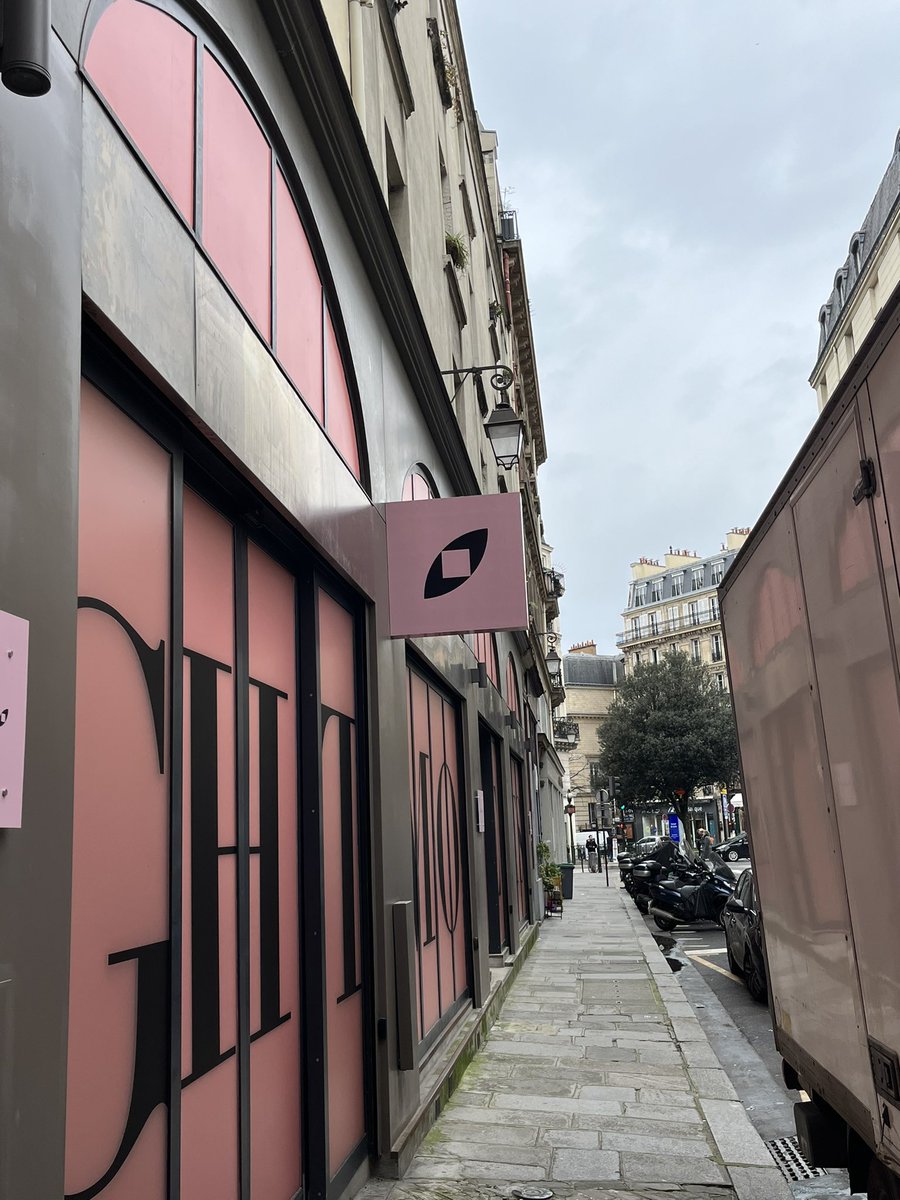 Bright Moments tweet media