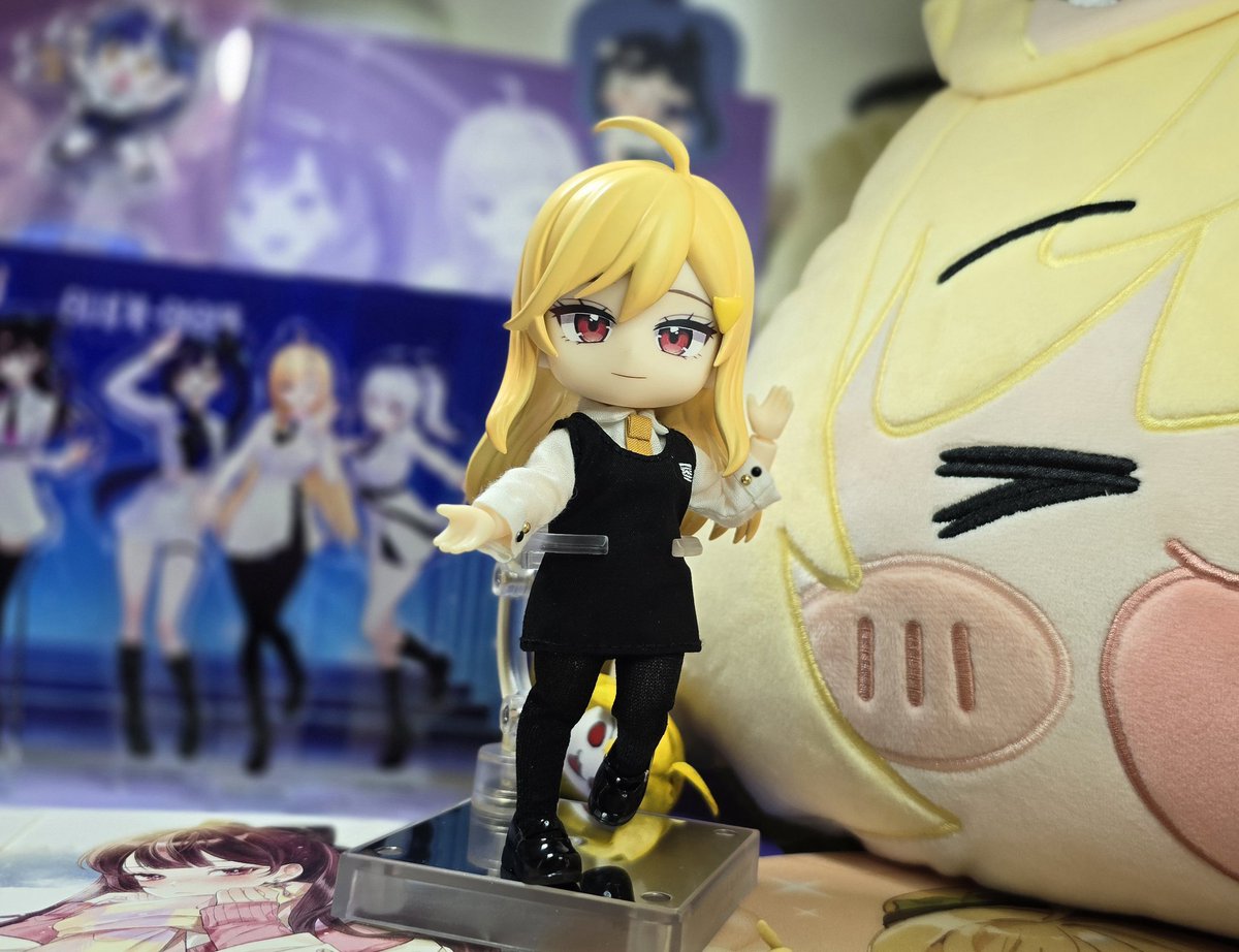 DOMOO_vrc's tweet image. 부가땅 넨도로이드 피규어 완성했습니다!

이세돌 처음 덕질 할 때부터 생각만 해오던 작업인데 3년이 지나서야 실물로  구현해보네요..

의뢰 받아주신 작업자분들 너무 감사드립니다ㅠ 귀여워 미치겄슴다

헤어개조: 지인분
헤어도색: @carrettas_88
의상제작: @Linkkoo3
페이스데칼: @canopu_s_c