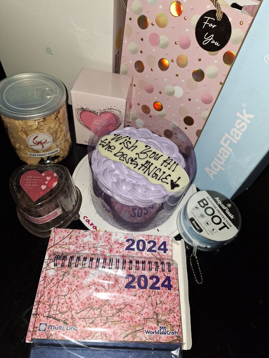 angecalingan's tweet photo. starting with a cupcake and ending with a cake.
best roller coaster chapter of my 20s.
forever grateful acn!! 💗
10.11.19 - 02.16.24 https://t.co/9JIqydA80j