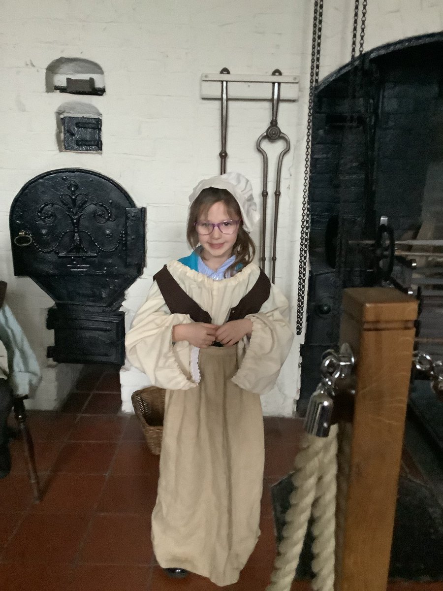 Little Sutton Primary School (@littlesub75) on Twitter photo Year 1 are having a fantastic time at <a href="/AstonHallMuseum/">astonhallmuseum</a>. 😀 The children are learning lots of new facts about the Great Fire of London! 🔥 Year 1 are having a fantastic time at <a href="/AstonHallMuseum/">astonhallmuseum</a>. 😀 The children are learning lots of new facts about the Great Fire of London! 🔥