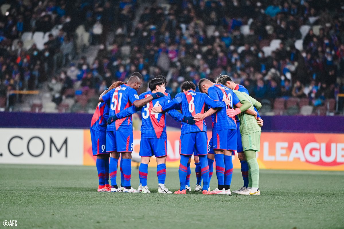 J_League's tweet photo. 甲府の挑戦はラウンド16で幕を閉じる
その勇姿は多くのファン・サポーターの胸に刻まれた

🏆 AFCチャンピオンズリーグ ラウンド16 第2戦
🆚 ヴァンフォーレ甲府 vs 蔚山現代FC
🔢 1-2

@vfk_official
#Ｊリーグ #ACL https://t.co/W7LyfhdMI3