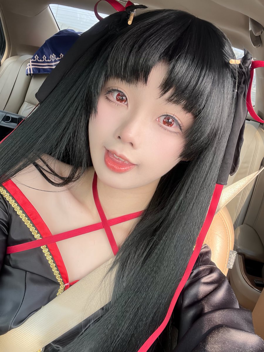 在去漫展路上的自拍～