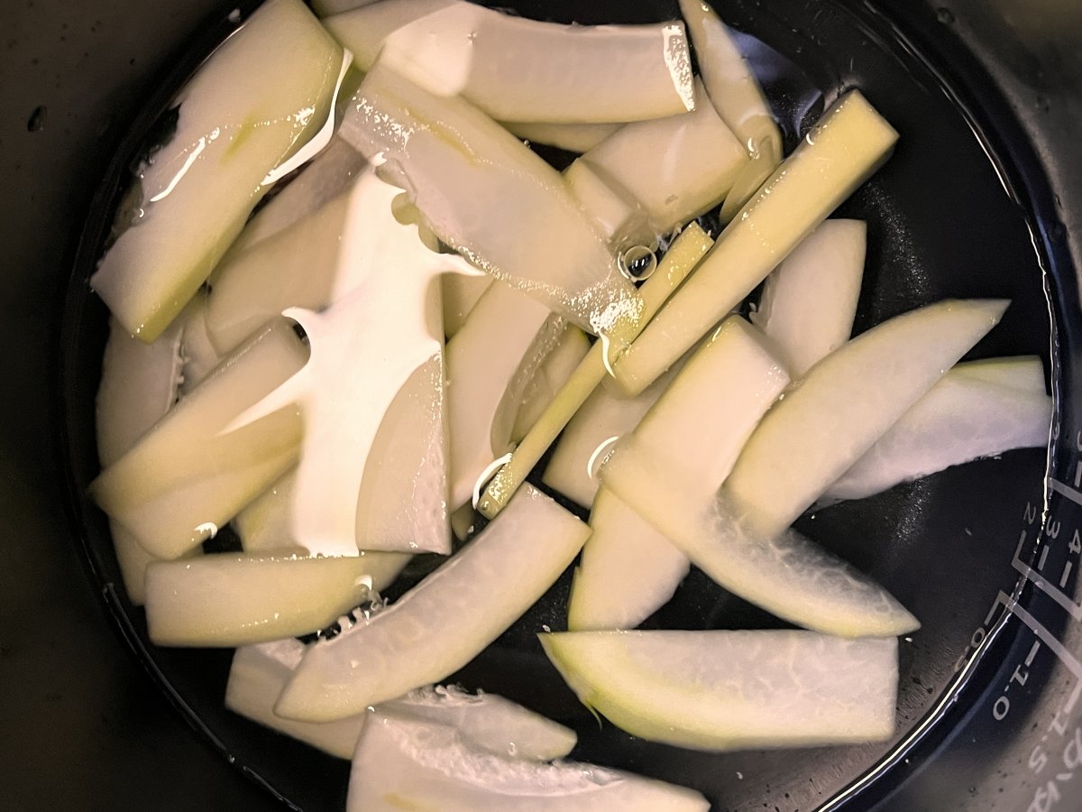 EVERGREEN tweet media