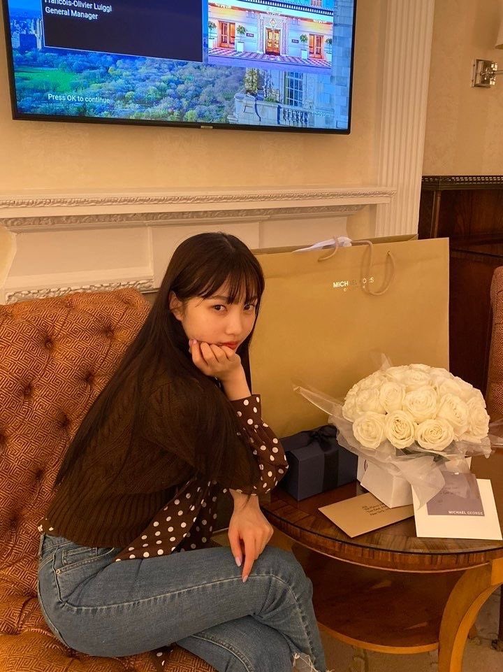 ⠀⠀⠀ 

           sns update   𓈀  aucona 
           post-valentine glow! 💛
           
ㅤㅤㅤㅤㅤ