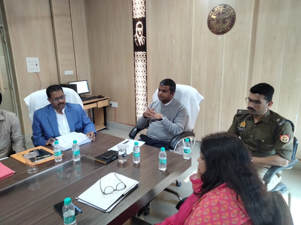 DM NOIDA Gautam Buddha Nagar tweet media