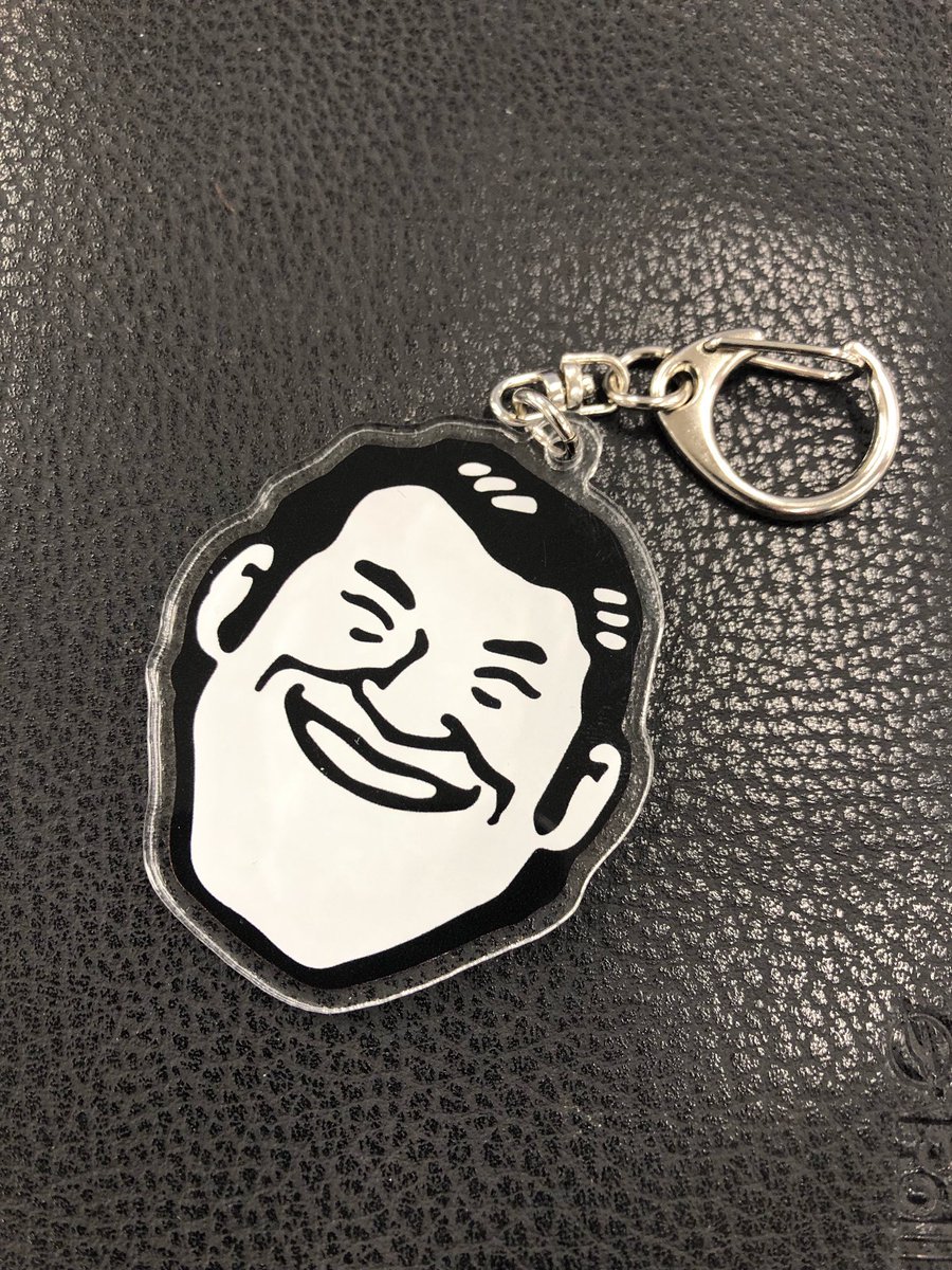 ガチャ販売中！！！ 横浜市の「MARK IS みなとみらい」の1階