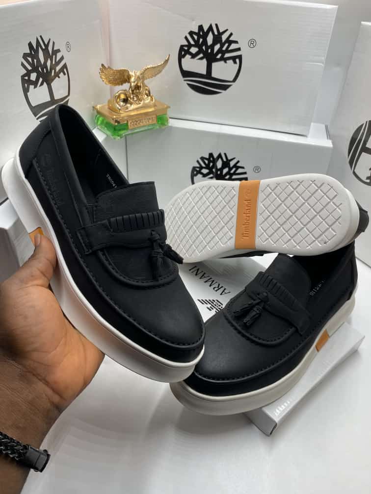Damilola52's tweet photo. NEW ARRIVALS 
N25,000
BLACK : 40 - 46 
BROWN : 43 - 46 
HIGH QUALITY  
FULLY BOXED https://t.co/fmMDafk9d9
