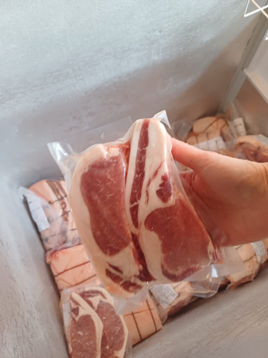 bellevuefarmco1's tweet photo. New stock of our home reared pork and lamb arrived back yesterday. We’ve got lots of pork sausages, burgers, chops, loins and lots of lamb too!
VisitArran Arran's Food Journey #arran #bellevuearran #homereared #local #localproduce #localbusiness #farmreared #farmtofork #meat https://t.co/LalhFHHcC7