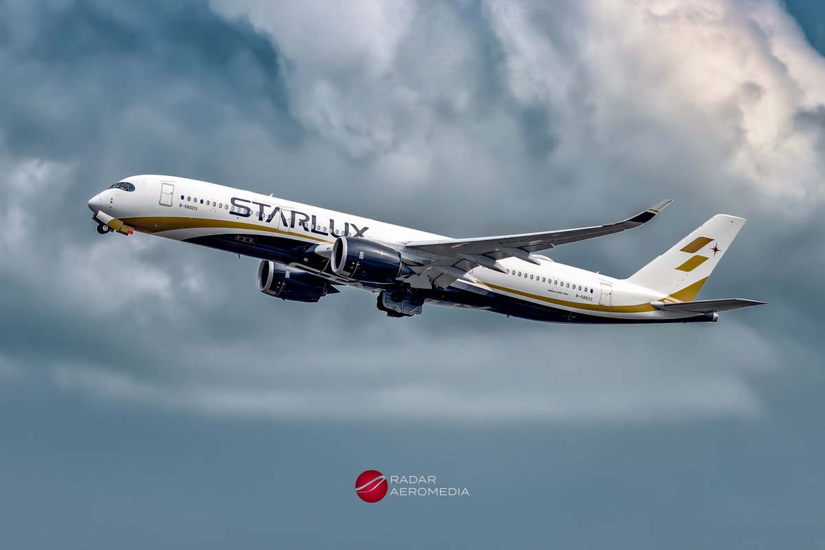 radaraeromedia's tweet photo. BREAKING/ @starluxairlines signs purchase agreement for 5 @Airbus #A350F and 3 more @Airbus #A330neo. #SingaporeAirshow #SingaporeAirshow2024 #Airbus https://t.co/K1HrsY8cs7