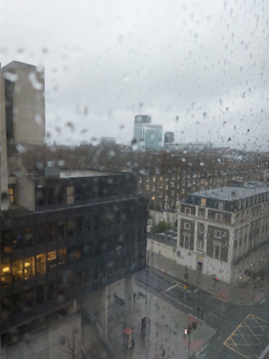 Stormy day in London, but excited to be going with many from <a href="/AstonEPS/">Engineering@Aston</a> to <a href="/TopConference_/">TOP Conference</a> starting with keynotes by Harald Bock of <a href="/Infinera/">Infinera</a> &amp; Ben Puttnam of <a href="/NICT_Publicity/">情報通信研究機構</a>