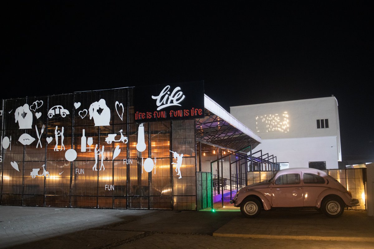 gpinnaclesuites's tweet photo. It's Women's Crush Wednesday, Come and have an amazing experience @gpinnaclesign life lounge where "Life is Fun,Fun is Life".... #lifestyle #fun #enjoylife #experience #hotelinilorin https://t.co/jUu6V5a4K6