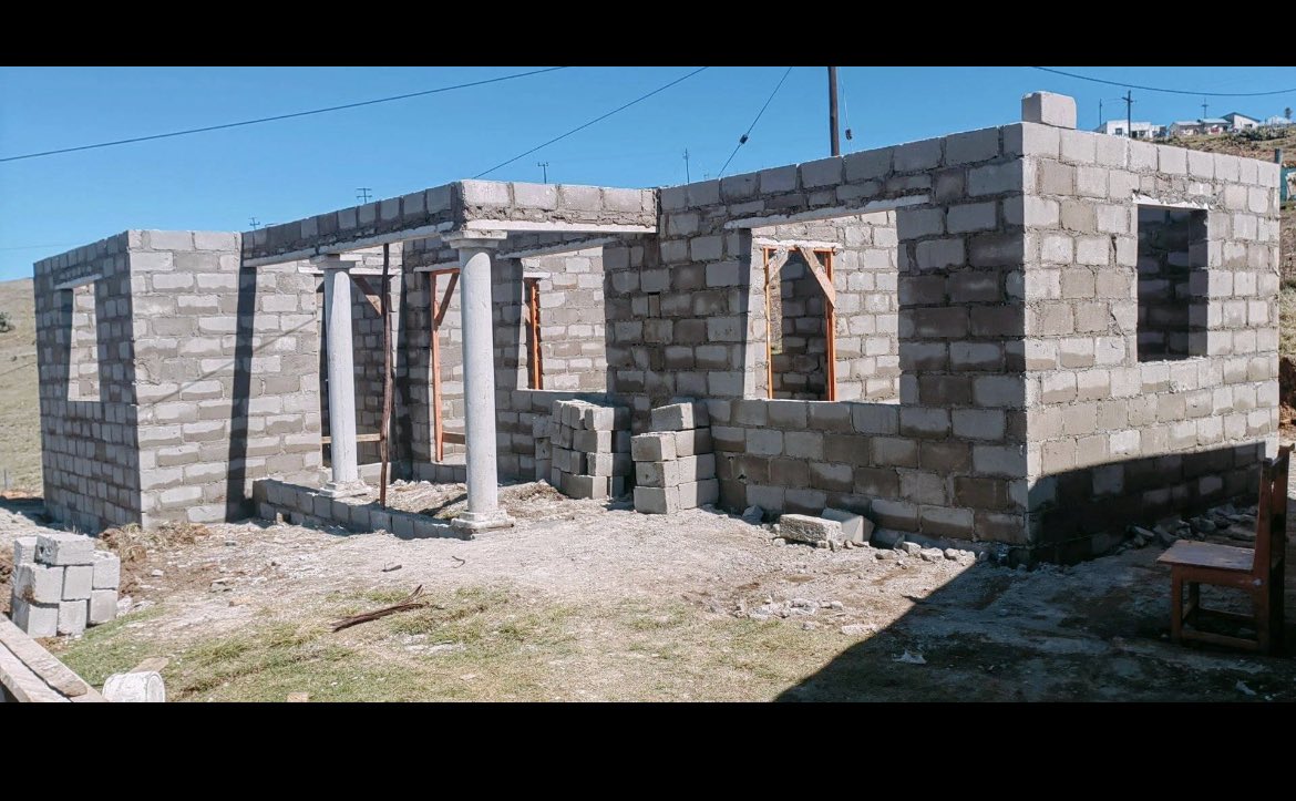 Jamani_Khanyi's tweet photo. You will finish building your dream house before 2024 ends in Jesus Name 🙏🙏🙏🙏🙏🙏🥺🥺🥺🥺🥺🥺🕯️🕯️🕯️🕯️🕯️🕯️. https://t.co/G2WByTFdzd