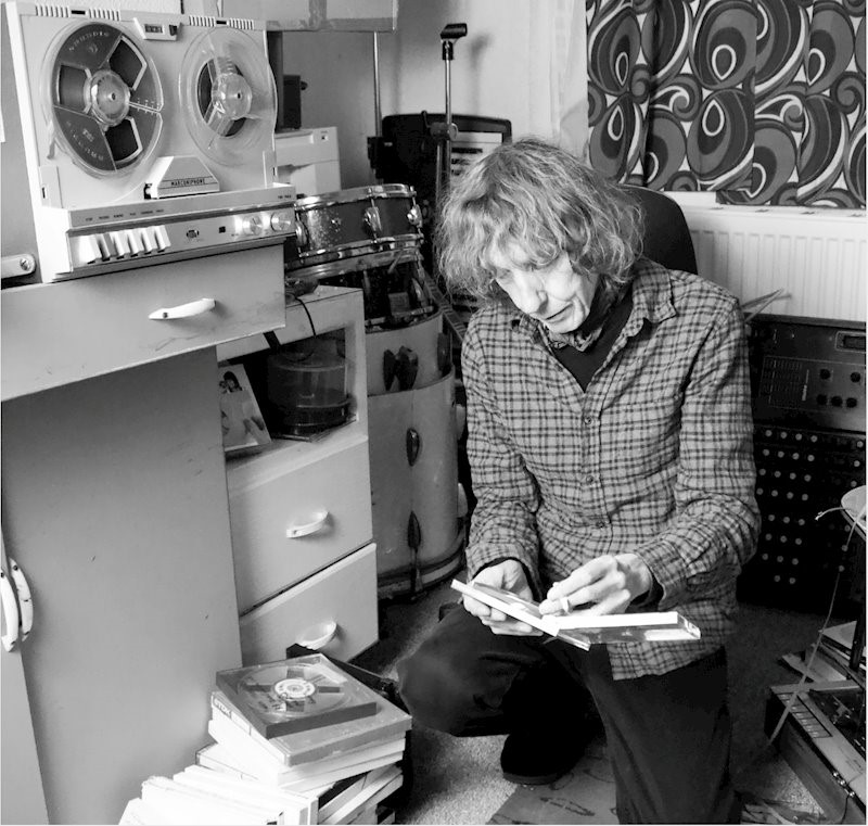 magazine_1st's tweet photo. Fran Ashcroft – Echoes Of The Past #ATourOfBritishDuckponds #AlbumTracklist #AppleRecords #BritishArtist #CDrelease #AlbumRelease #AbbeyRoadStudios #BritishPowerpop #AlbumReleaseDate #BigFishMusic #Carnival #AITechnology #Cabdriver

https://t.co/7VkTZLnluh https://t.co/Rb8QYtZxLL
