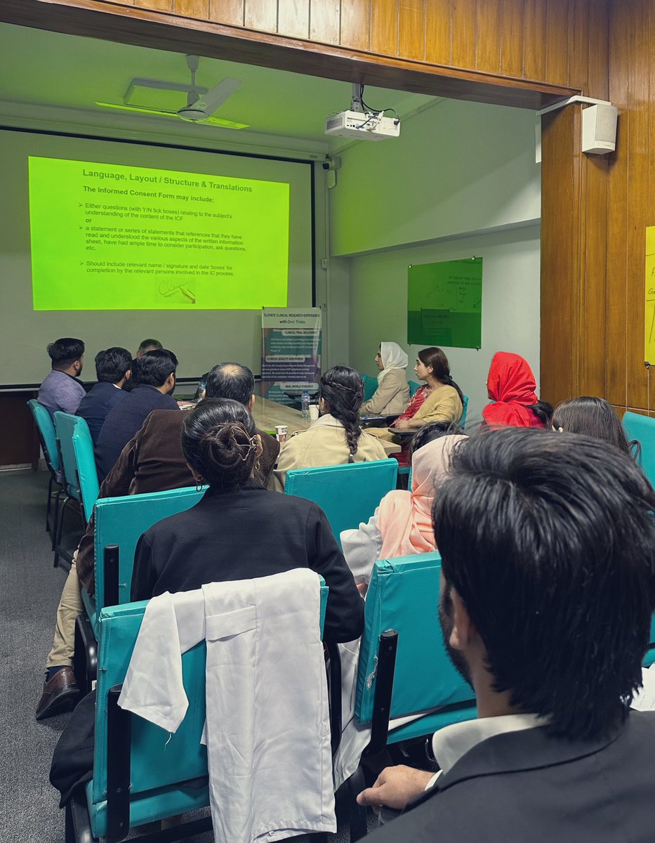 Workshop on Research Methodology being held today at @ChughtaiLab, in coordination with Orci Trials. The speaker is Mr Steven Bukvic, CEO Across Global and PACRA. #NeverStopLearning